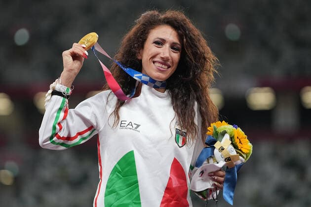 (210807) -- TOKYO, Aug. 7, 2021 -- Antonella Palmisano of Italy reacts during the awarding ceremony of the Women s 20km Race Walk at the Tokyo 2020 Olympic Games, Olympische Spiele, Olympia, OS in Tokyo, Japan, Aug. 7, 2021. ) (TOKYO2020)JAPAN-TOKYO-OLY-ATHLETICS-WOMEN S 20KM RACE WALK-AWARDING CEREMONY LuixSiuxWai 