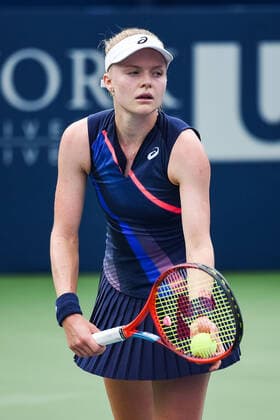 August 07, 2021: Harriet Dart (GBR) serves the ball during the WTA, Tennis Damen National Bank Open qualifying round match at IGA Stadium in Montreal, Quebec. CSM Montreal Canada - ZUMAc04_ 20210807_zaf_c04_030 Copyright: xDavidxKirouacx