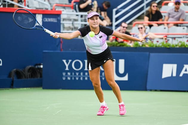 August 07, 2021: Kamilla Rakhimova (RUS) returns the ball during the WTA, Tennis Damen National Bank Open qualifying round match at IGA Stadium in Montreal, Quebec. CSM Montreal Canada - ZUMAc04_ 20210807_zaf_c04_036 Copyright: xDavidxKirouacx