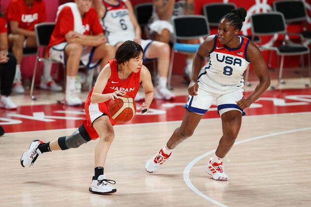 (L to R) Naho Miyoshi (JPN), Chelsea Gray (USA), AUGUST 8, 2021 - Basketball : Women s Final match between United States 90-75 Japan during the Tokyo 2020 Olympic Games, Olympische Spiele, Olympia, OS at the Saitama Super Arena in Saitama, Japan. Noxthirdxpartyxsales  (166755614)