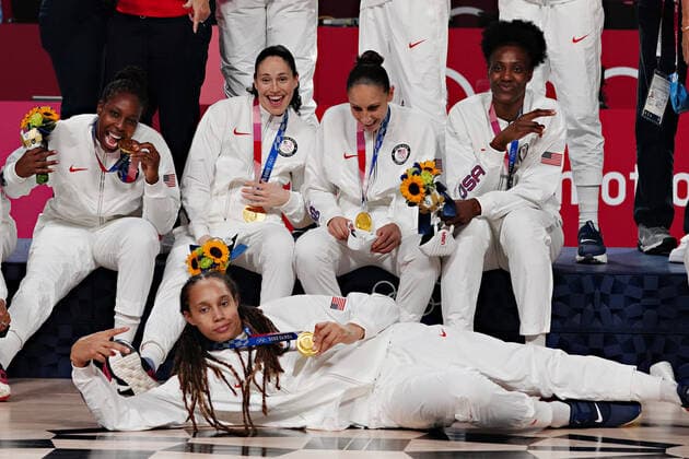 Tokyo 2020 in 2021, basketball, womens, finals, USA wins gold vs. Japan