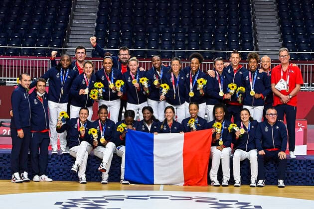 Tokyo 2020 in 2021, handball, women, award ceremony, France wins gold