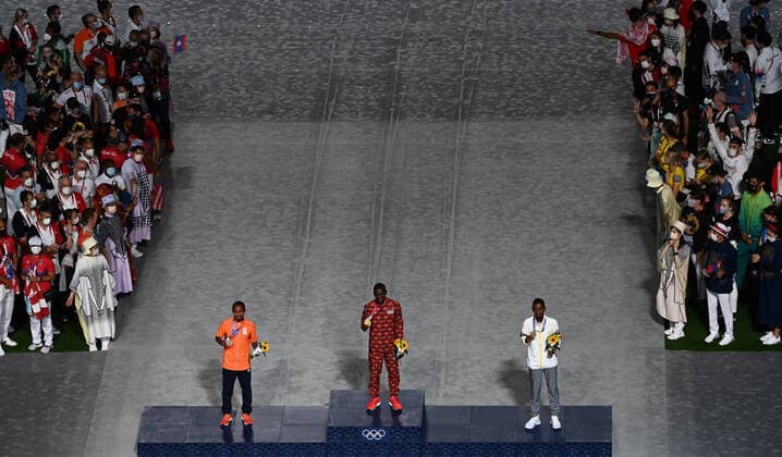 Dutch Abdi Nageeye, Kenya s Eliud Kipchoge and Belgian Bashir Abdi celebrate during the medal ceremony for the men s marathon during the closing ceremony of the Tokyo 2020 Olympic Games, Olympische Spiele, Olympia, OS in Tokyo, Japan on Sunday 08 August 2021. The postponed 2020 Summer Olympics are taking place from 23 July to 8 August 2021. ROBxWALBERS  x3059478x