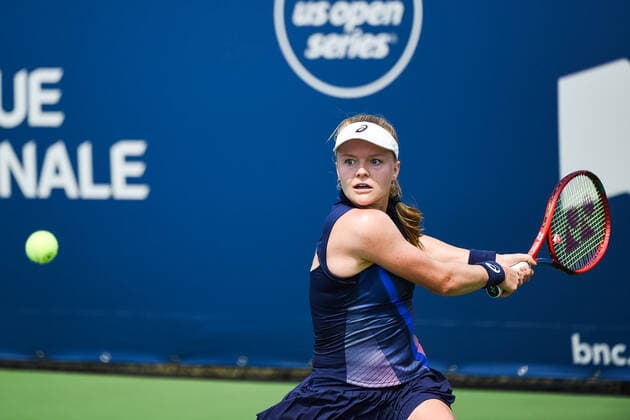 August 08, 2021: Harriet Dart (GBR) tracks the ball during the WTA, Tennis Damen National Bank Open qualifying round match at IGA Stadium in Montreal, Quebec. CSM Montreal Canada - ZUMAc04_ 20210808_zaf_c04_018 Copyright: xDavidxKirouacx