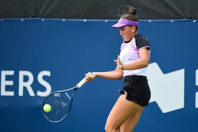 August 08, 2021: Kamilla Rakhimova (RUS) returns the ball during the WTA, Tennis Damen National Bank Open qualifying round match at IGA Stadium in Montreal, Quebec. CSM Montreal Canada - ZUMAc04_ 20210808_zaf_c04_031 Copyright: xDavidxKirouacx