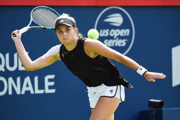 August 08, 2021: Clara Burel (FRA) returns the ball during the WTA, Tennis Damen National Bank Open qualifying round match at IGA Stadium in Montreal, Quebec. CSM Montreal Canada - ZUMAc04_ 20210808_zaf_c04_038 Copyright: xDavidxKirouacx