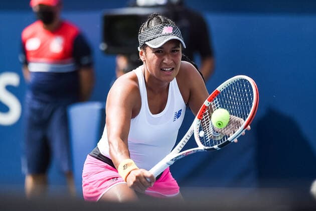 MONTREAL, QC - AUGUST 08: Heather Watson (GBR) returns the ball during the qualifying WTA, Tennis Damen National Bank Open match on August 8, 2021 at IGA Stadium in Montreal, QC (Photo by David Kirouac Icon Sportswire) TENNIS: AUG 08 National Bank Open Icon210808066
