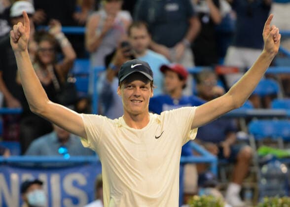 August 15, 2021, Washington, D.C, U.S: JANNIK SINNER of Italy celebrates winning the Citi Open tennis tournament in Washington D.C. Washington U.S. - ZUMAl132 20210815_zap_l132_006 Copyright: xChristopherxLevyx