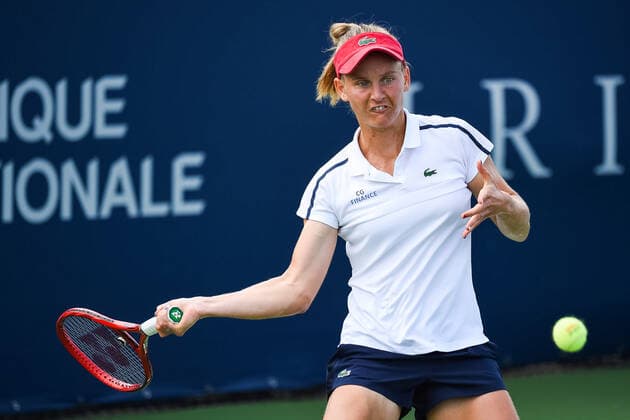 MONTREAL, QC - AUGUST 09: Fiona Ferro (FRA) returns the ball during the first round WTA, Tennis Damen National Bank Open match on August 9, 2021 at IGA Stadium in Montreal, QC (Photo by David Kirouac Icon Sportswire) TENNIS: AUG 09 National Bank Open Icon210809014