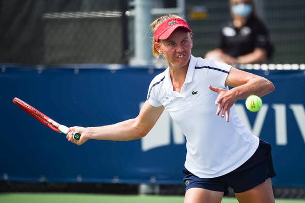 August 09, 2021: Fiona Ferro (FRA) returns the ball during the WTA, Tennis Damen National Bank Open first round match at IGA Stadium in Montreal, Quebec. CSM Montreal Canada - ZUMAc04_ 20210809_zaf_c04_063 Copyright: xDavidxKirouacx