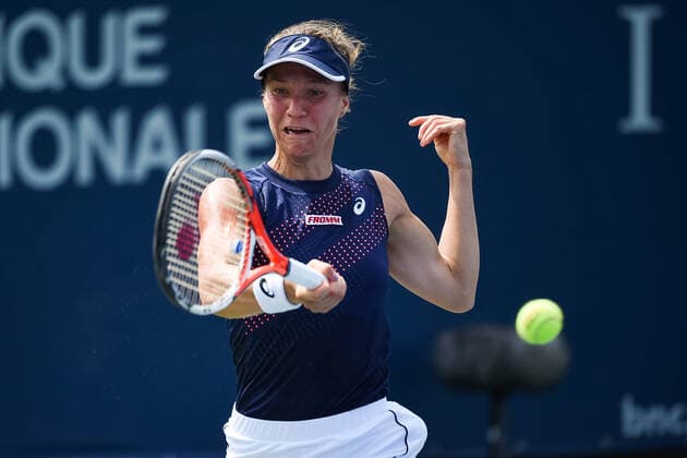 August 09, 2021: Viktorija Golubic (SUI) returns the ball during the WTA, Tennis Damen National Bank Open first round match at IGA Stadium in Montreal, Quebec. CSM Montreal Canada - ZUMAc04_ 20210809_zaf_c04_067 Copyright: xDavidxKirouacx