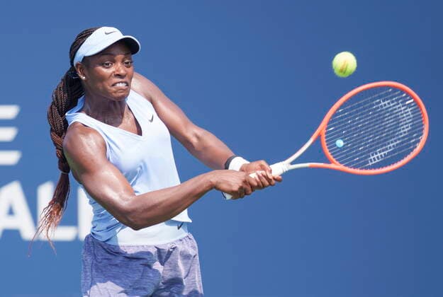 August 10, 2021, Montreal, PQ, Canada: Sloane Stephens of the United States returns to Dayana Yastremska of the Ukraine during first round of play at the National Bank Open tennis tournament Tuesday August 10, 2021 in Montreal. Sloan Stephens  - ZUMAc35_ 20210810_zaf_c35_017 Copyright: xPaulxChiassonx