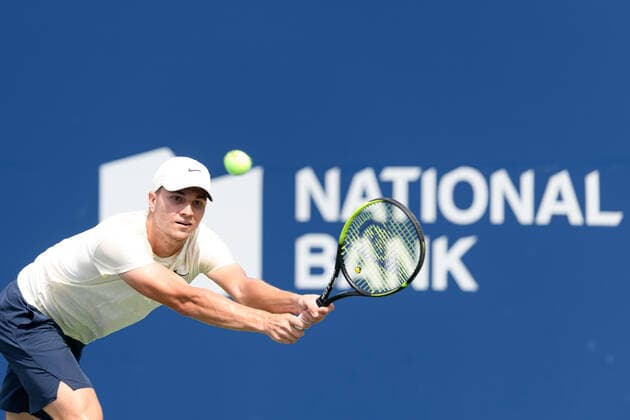 TORONTO, ON - AUGUST 10: Miomir Kecmanovic (SRB) returns the ball during his National Bank Open tennis tournament first round game on August 10, 2021, at Aviva Centre in Toronto, ON, Canada. (Photo by Julian Avram Icon Sportswire) TENNIS: AUG 10 National Bank Open Icon2108100133