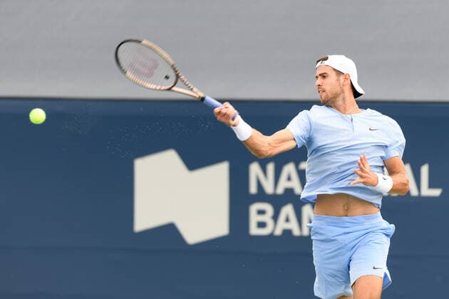 TORONTO, ON - AUGUST 10: Karen Khachanov (RUS) returns the ball during his National Bank Open tennis tournament first round game on August 10, 2021, at Aviva Centre in Toronto, ON, Canada. (Photo by Julian Avram Icon Sportswire) TENNIS: AUG 10 National Bank Open Icon2108100409