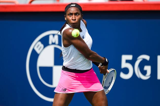 MONTREAL, QC - AUGUST 10: Cori Gauff (USA) returns the ball during the first round WTA, Tennis Damen National Bank Open match on August 10, 2021 at IGA Stadium in Montreal, QC (Photo by David Kirouac Icon Sportswire) TENNIS: AUG 10 National Bank Open Icon210810032
