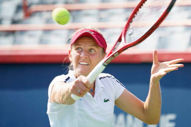 August 10, 2021, Montreal, PQ, Canada: Fiona Ferro of France returns to Petra Kvitova of the Czech Republic during second round of play at the National Bank Open tennis tournament Tuesday August 10, 2021 in Montreal. Fiona Ferro  - ZUMAc35_ 20210810_zaf_c35_116 Copyright: xPaulxChiassonx