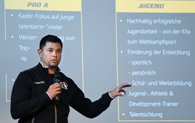 Basketball 2 Bundesliga 2021 2022 10 08 2021 Press conference, presentation of the strategy of the Tigers Tuebingen coach Daniel Jansson
