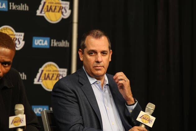 LOS ANGELES, CA - AUGUST 10: Los Angeles Lakers Head Coach Frank Vogel during the Los Angeles Lakers Introductory press conference, PK, Pressekonferenz for Russell Westbrook on August 10, 2021, at Staples Center in Los Angeles, CA. (Photo by Jevone Moore Icon Sportswire) NBA, Basketball Herren, USA AUG 10 Russell Westbrook Introduced as a Los Angeles Laker Icon21081011