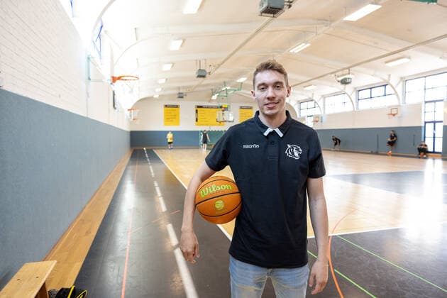Basketball 2 Bundesliga 2021 2022 11 08 21 Training start Jascha Maus Tigers Tuebingen, management of the business office Tigers Tuebingen Training start, Tuebingen, 11 08 2021 Tuebingen Copyright: xDennisxDuddek xEibnerxPressefotox EP_DDK
