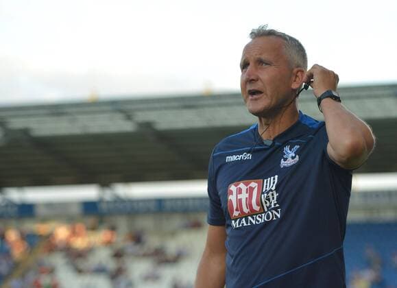 Fußball, Trainerhistorie Crystal Palace von 1905 bis heute Mandatory Credit: Photo by Joe Toth BPI Shutterstock (5783426bj) Crystal Palace assistant Keith Millen during the Pre Season Friendly between Colchester United and Crystal Palace at the Weston Homes Community Stadium, Colchester, on July 25th 2016 Football - Club Friendlies 2016 Colchester United v Crystal Palace Colchester Community Stadium, United Way, Colchester, United Kingdom - 25 Jul 2016 EDITORIAL USE ONLY No use with unauthorised audio, video, data, fixture lists, club league logos or live services. Online in-match use limited to 75 images, no video emulation. No use in betting, games or single club league player publications. Football - Club Friendlies 2016 Colchester United v Crystal Palace Colchester Community Stadium, United Way, Colchester, United Kingdom - 25 Jul 2016 EDITORIAL USE ONLY No use with unauthorised audio, video, data, fixture lists, club league logos or live services. Online in-match use limited to 75 images, no video emulation. No use in betting, games or single club league player publications.  Copyright: xJoexToth BPI Shutterstockx 5783426bj