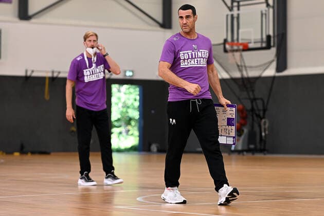 BG Göttingen training kickoff 11 08 2021, Basketball Bundesliga easyCredit BBL, 2021 2022 season, BG Göttingen coach Roel Moors r and co-coach Olivier Foucart Göttingen Lower Saxony Germany.