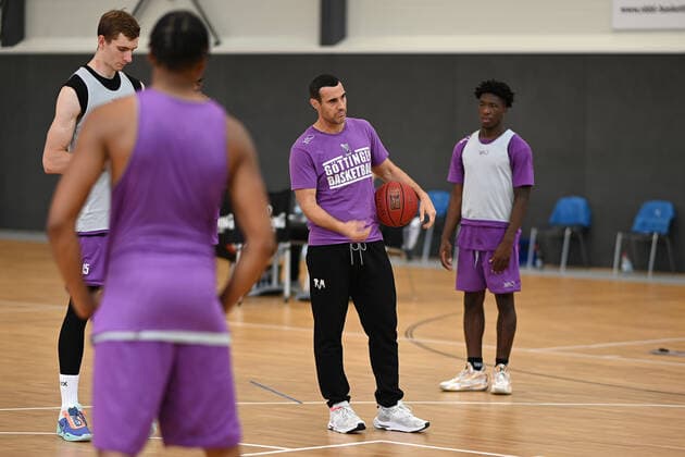 BG Göttingen training kick-off 11 08 2021, Basketball Bundesliga easyCredit BBL, 2021 2022 season, BG Göttingen coach Roel Moors gives instructions Göttingen Lower Saxony Germany
