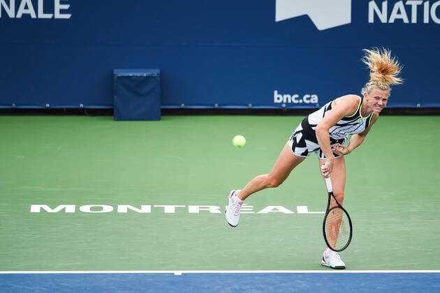 August 12, 2021: Katerina Siniakova (CZE) serves the ball during the WTA, Tennis Damen National Bank Open third round match at IGA Stadium in Montreal, Quebec. CSM Montreal Canada - ZUMAc04_ 20210812_zaf_c04_010 Copyright: xDavidxKirouacx