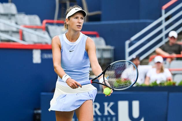 August 12, 2021: Victoria Azarenka (BLR) serves the ball during the WTA, Tennis Damen National Bank Open third round match at IGA Stadium in Montreal, Quebec. CSM Montreal Canada - ZUMAc04_ 20210812_zaf_c04_020 Copyright: xDavidxKirouacx