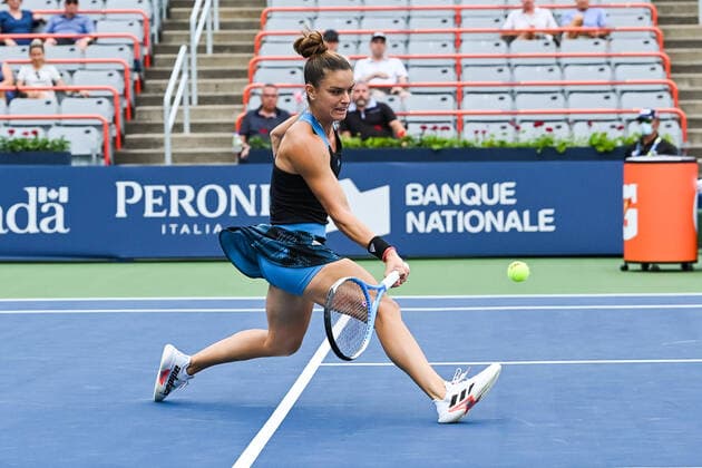August 12, 2021: Maria Sakkari (GRE) returns the ball during the WTA, Tennis Damen National Bank Open third round match at IGA Stadium in Montreal, Quebec. CSM Montreal Canada - ZUMAc04_ 20210812_zaf_c04_024 Copyright: xDavidxKirouacx