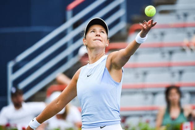 August 12, 2021: Victoria Azarenka (BLR) serves the ball during the WTA, Tennis Damen National Bank Open third round match at IGA Stadium in Montreal, Quebec. CSM Montreal Canada - ZUMAc04_ 20210812_zaf_c04_021 Copyright: xDavidxKirouacx
