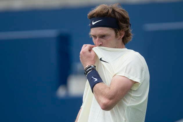 August 12, 2021, Toronto, on, Canada: Russia s Andrey Rublev reacts during his 7-5 7-6 loss to John Isner of the USA in Men s National Bank Open tennis action in Toronto, Thursday, Aug. 12, 2021 Andrey Rublev  - ZUMAc35_ 20210812_zaf_c35_059 Copyright: xChrisxYoungx