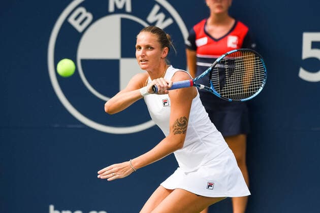 August 12, 2021: Karolina Pliskova (CZE) returns the ball during the WTA, Tennis Damen National Bank Open third round match at IGA Stadium in Montreal, Quebec. CSM Montreal Canada - ZUMAc04_ 20210812_zaf_c04_030 Copyright: xDavidxKirouacx