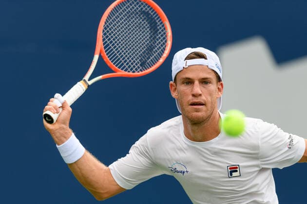 TORONTO, ON - AUGUST 12: Diego Schwartzman (ARG) returns the ball during his National Bank Open tennis tournament third round game on August 12, 2021, at Aviva Centre in Toronto, ON, Canada. (Photo by Julian Avram Icon Sportswire) TENNIS: AUG 12 National Bank Open Icon2108120762