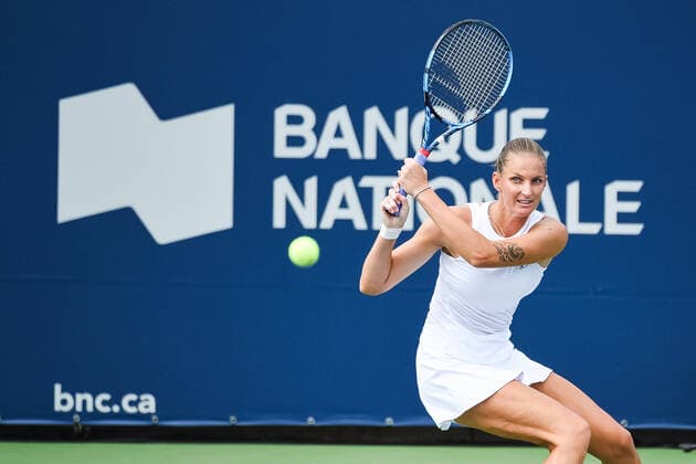 August 12, 2021: Karolina Pliskova (CZE) returns the ball during the WTA, Tennis Damen National Bank Open third round match at IGA Stadium in Montreal, Quebec. CSM Montreal Canada - ZUMAc04_ 20210812_zaf_c04_034 Copyright: xDavidxKirouacx