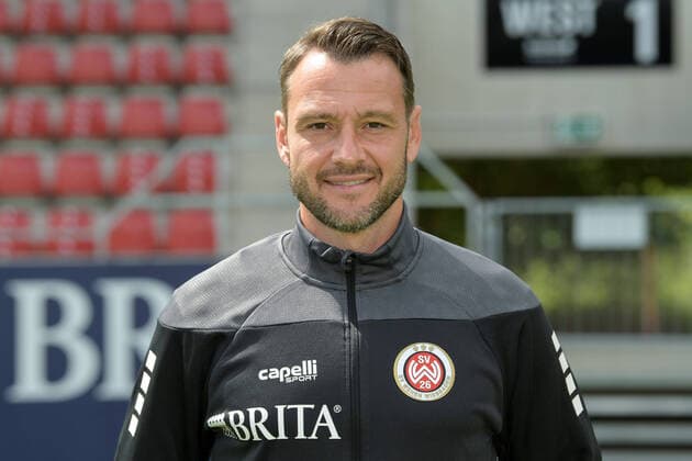 13 08 2021, xjhx, football 3 league, SV Wehen Wiesbaden, emspor, photo appointment portrait, team photo and portrait appointment 2021 2022, v l Co coach Nils Döring Doering Wiesbaden