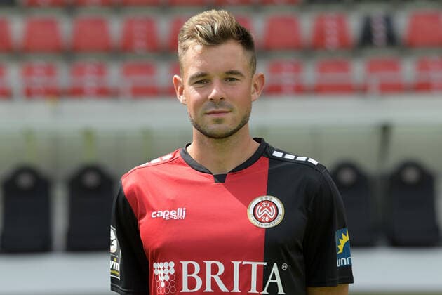 13 08 2021, xjhx, football 3 league, SV Wehen Wiesbaden, emspor, photo appointment portrait, team photo and portrait appointment 2021 2022, v l Thijmen Goppel Wiesbaden