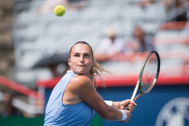 MONTREAL, QC - AUGUST 13: Aryna Sabalenka from Belarus competes during the quarterfinals of the WTA, Tennis Damen National Bank Open match on August 13, 2021 at IGA Stadium in Montreal, QC(Photo by Vincent Ethier Icon Sportswire) TENNIS: AUG 13 National Bank Open Icon2108130470
