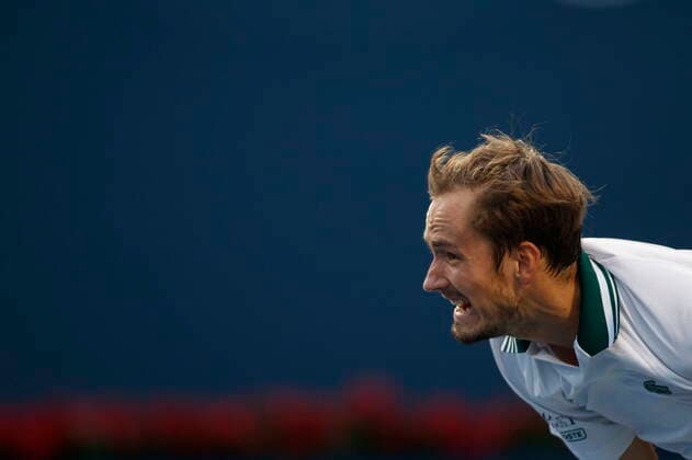 August 13, 2021, Toronto, on, Canada: Daniil Medvedev, of Russia, serves to Hubert Hurkacz, of Poland, during their quarter final match on Day 5 of the National Bank Open men s tennis, in Toronto tournament Friday, Aug. 13, 2021. Canada News - August 13, 2021 - ZUMAc35_ 20210813_zaf_c35_143 Copyright: xColexBurstonx