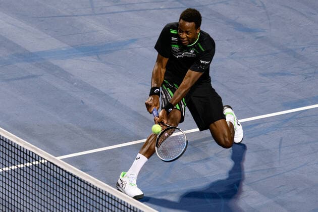 TORONTO, ON - AUGUST 13: Gael Monfils (FRA) returns the ball during his National Bank Open tennis tournament quarterfinals match on August 13, 2021, at Aviva Centre in Toronto, ON, Canada. (Photo by Julian Avram Icon Sportswire) TENNIS: AUG 13 National Bank Open Icon2108130824