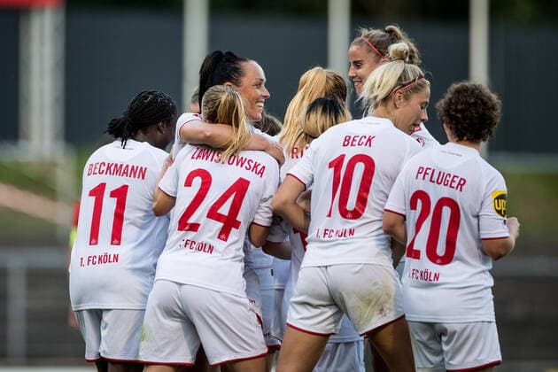 Test match, 1 FC Koeln Women FC Twente Vrouwen 13 08 2021 Cheers from the women of 1 FC Koeln after Weronika Zaistowskas goal 24, 1 FC Koeln Test match, 1 FC Koeln Women FC Twente Vrouwen, Franz Kremer Stadion DFL REGULATIONS PROHIBIT ANY USE OF PHOTOGRAPHS AS IMAGE SEQUENCES AND OR QUASI VIDEO Copyright: xBEAUTIFULxSPORTS Wunderlx