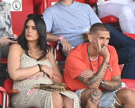 Football, Men, Season 2021 22, 1 Bundesliga 1 Matchday , 1 FC Union Berlin Bayer Leverkusen, Robert Andrich 1 FC Union Berlin with wife Alicia in the stands, 14 08 2021, Copyright: xMatthiasxKochx