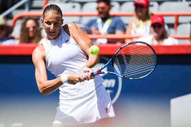 MONTREAL, QC - AUGUST 14: Karolina Pliskova (CZE) returns the ball during the semifinal WTA, Tennis Damen National Bank Open match on August 14, 2021 at IGA Stadium in Montreal, QC (Photo by David Kirouac Icon Sportswire) TENNIS: AUG 14 National Bank Open Icon210814005