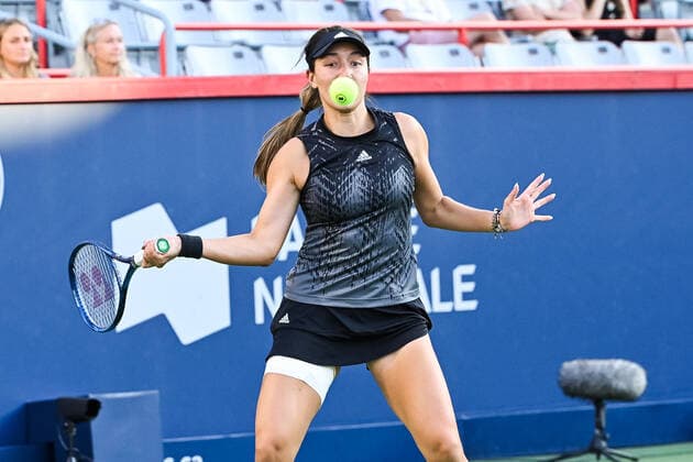 August 14, 2021: Jessica Pegula (USA) returns the ball during the WTA, Tennis Damen National Bank Open semifinal match at IGA Stadium in Montreal, Quebec. CSM Montreal Canada - ZUMAc04_ 20210814_zaf_c04_054 Copyright: xDavidxKirouacx
