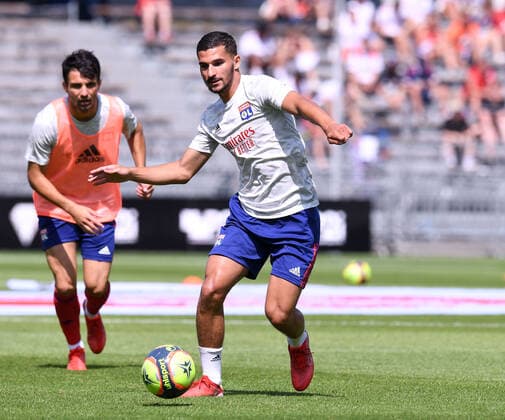 ECHAUFFEMENT - 08 HOUSSEM AOUAR (OL) FOOTBALL : Angers vs Lyon - Ligue 1 Uber Eats - 15 08 2021 FEP Panoramic 