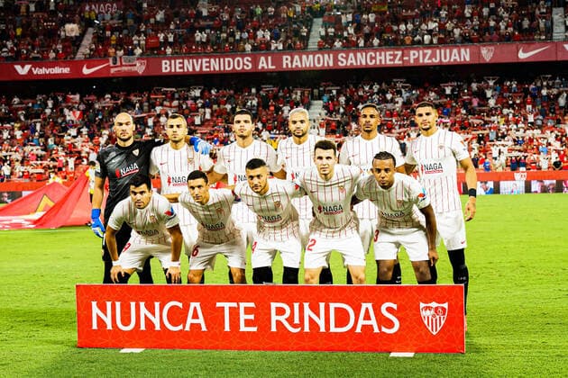 August 15, 2021, Seville, Spain: Sevilla FC players pose for the media before the La Liga Santander 2021 2022 Sevilla FC vs Rayo Vallecano game at Ramon Sanchez Pizjuan Stadium. Seville Spain - ZUMAs197 20210815_zaa_s197_154 Copyright: xFrancisxGonzalezx