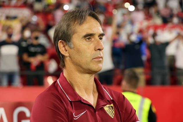 August 15, 2021, Seville, Seville, Spain: Julen Lopetegui of Sevilla CF during the La Liga Santader match between Sevilla CF and Rayo Vallecano de Madrid at Ramon Sanchez Pizjuan in Seville, Spain, on August 15, 2021. Seville Spain - ZUMAd159 0129703319st Copyright: xJosexLuisxContrerasx