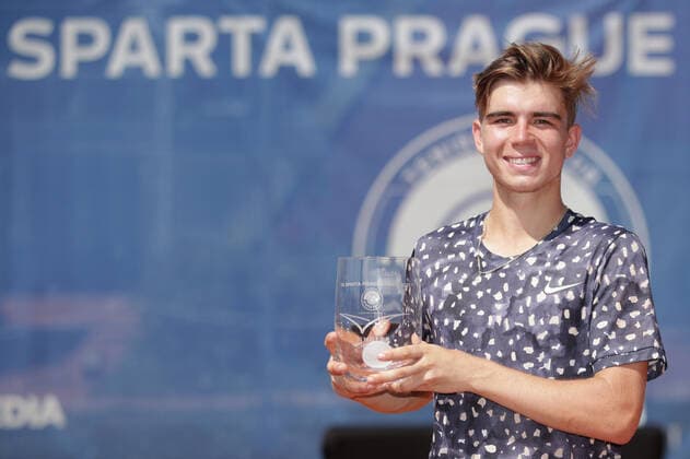 Czech tennis player Dalibor Svrcina, 18, won the Sparta Prague Open within the international men s ATP, Tennis Herren Challenger Tour played on the Prague-Stromovka clay court, Czech Republic, August 15, 2021, beating Dmitry Popko from Kazakhstan 6-0, 7-5. (CTKxPhoto PavelxLebeda) CTKPhotoF202108151007101 
