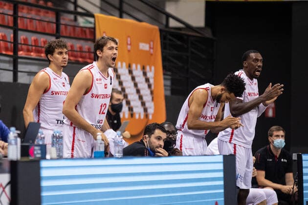 16 08 2021, Skoplje, Jane Sandanski Arena, World Cup European Pre Qualifiers Switzerland North Macedonia, Paul Gravet Switzerland, 12 motivating on the bench Skoplje Skoplje North Macedonia.  Copyright: xJustPictures.ch NikolaxKrsticx