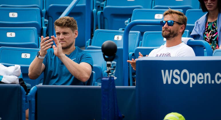 August 16, 2021, CINCINNATI, UNITED STATES: Jiri Vanek watches Petra Kvitova during the first round of the 2021 Western & Southern Open WTA, Tennis Damen 1000 tennis tournament CINCINNATI UNITED STATES - ZUMAa181 20210816_zaa_a181_075 Copyright: xRobxPrangex