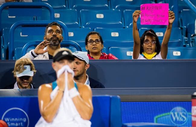 Mandatory Credit: Photo by Rob Prange Shutterstock (12294756eb) Angelique Kerber Fan in action during the first round of the 2021 Western & Southern Open WTA, Tennis Damen 1000 tennis tournament Western & Southern Open Day Three, Tennis, Cincinnati, USA, 16 Aug 2021 Western & Southern Open Day Three, Tennis, Cincinnati, USA, 16 Aug 2021  Copyright: xRobxPrange Shutterstockx 12294756eb